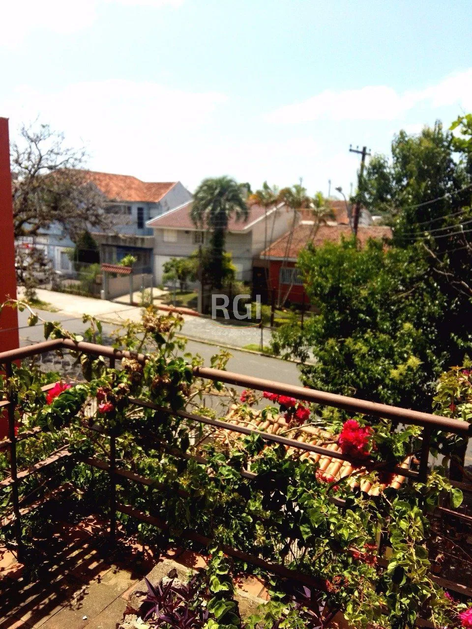 Imagem Casa para Venda - 190m², 3 dormitórios, 2 vagas - Medianeira