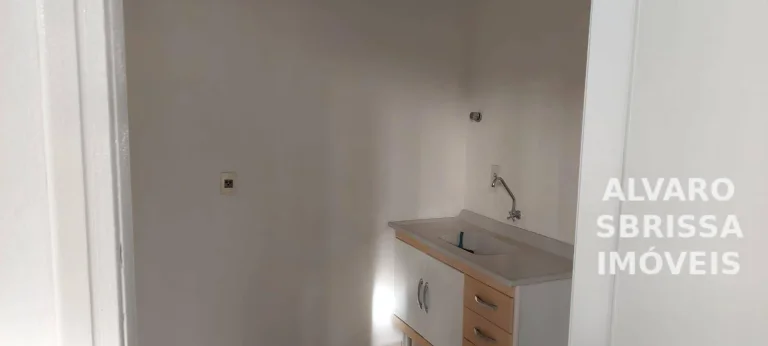 Imagem Galpão comercial com 700 m2 mais 200 m2 no subsolo para locação no B São Luíz em Itu SP localização perfeita para comércios em geral ou igrejas