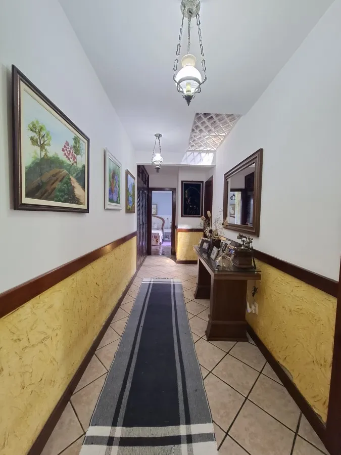 Imagem Casa para Venda em Teresópolis / RJ no bairro Araras
