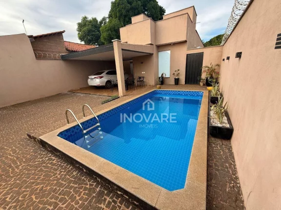 Imagem Casa com 3 dormitórios à venda, 300 m² por R$ 550.000,00 - Jardim Liberdade - Itumbiara/GO