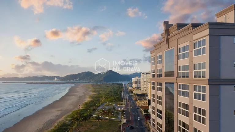Foto do imóvel APARTAMENTO 3 DORMITORIOS A VENDA FRENTE MAR EM NAVEGANTES-SC em Avenida Prefeito Cirino Adolfo Cabral