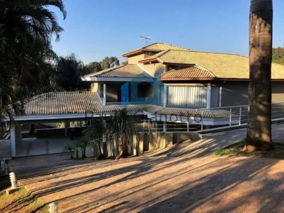 Imagem Casa de Alto Padrão à Venda na Granja Viana
