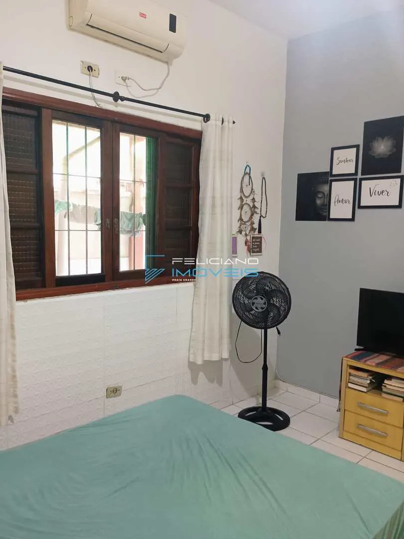 Imagem Casa com 2 quartos, Balneário Maracanã, Praia Grande - R$ 360 mil, Cod: 7060