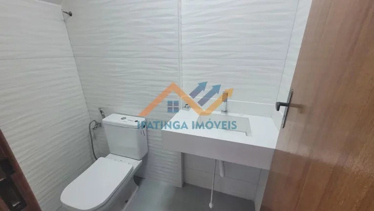 Imagem Casa Duplex no bairro Caravelas