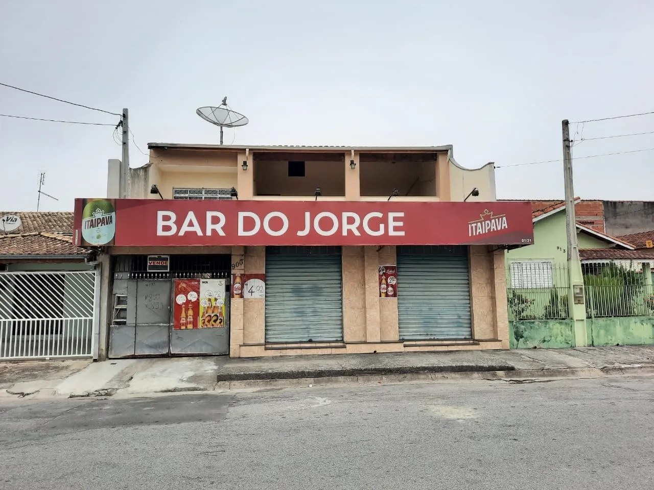 Imagem Comercial à venda 3 Quartos, 1 Suite, 1 Vaga, 245M², Vila Rica, Pindamonhangaba - SP
