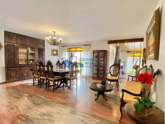 Imagem EXCELENTE CASA NO MANGABEIRAS COM 05 QUARTOS,02 SUÍTES E 04 VAGAS.