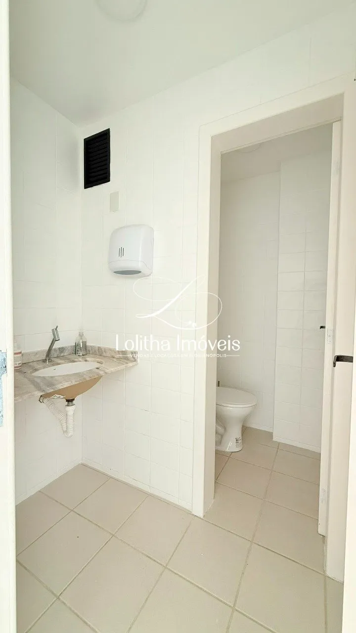 Imagem SALA COMERCIAL NO CENTRO DE FLORIANÓPOLIS/SC PARA VENDA OU LOCAÇÃO