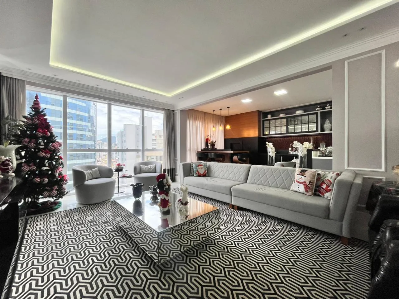 Imagem Apartamento com vista para o mar à venda com 197.9m2 por R$ 5.200.000,00