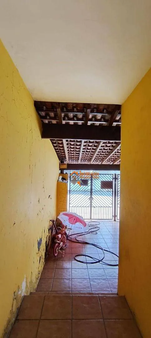 Imagem Sobrado com 3 dormitórios à venda, 140 m² por R$ 680.000,00 - Jardim Santa Clara - Guarulhos/SP