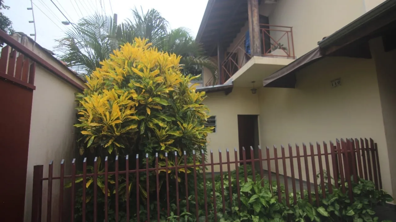 Imagem Casa à venda 3 Quartos, 1 Suite, 4 Vagas, 300M², Residencial Comercial Vila Verde, Pindamonhangaba - SP