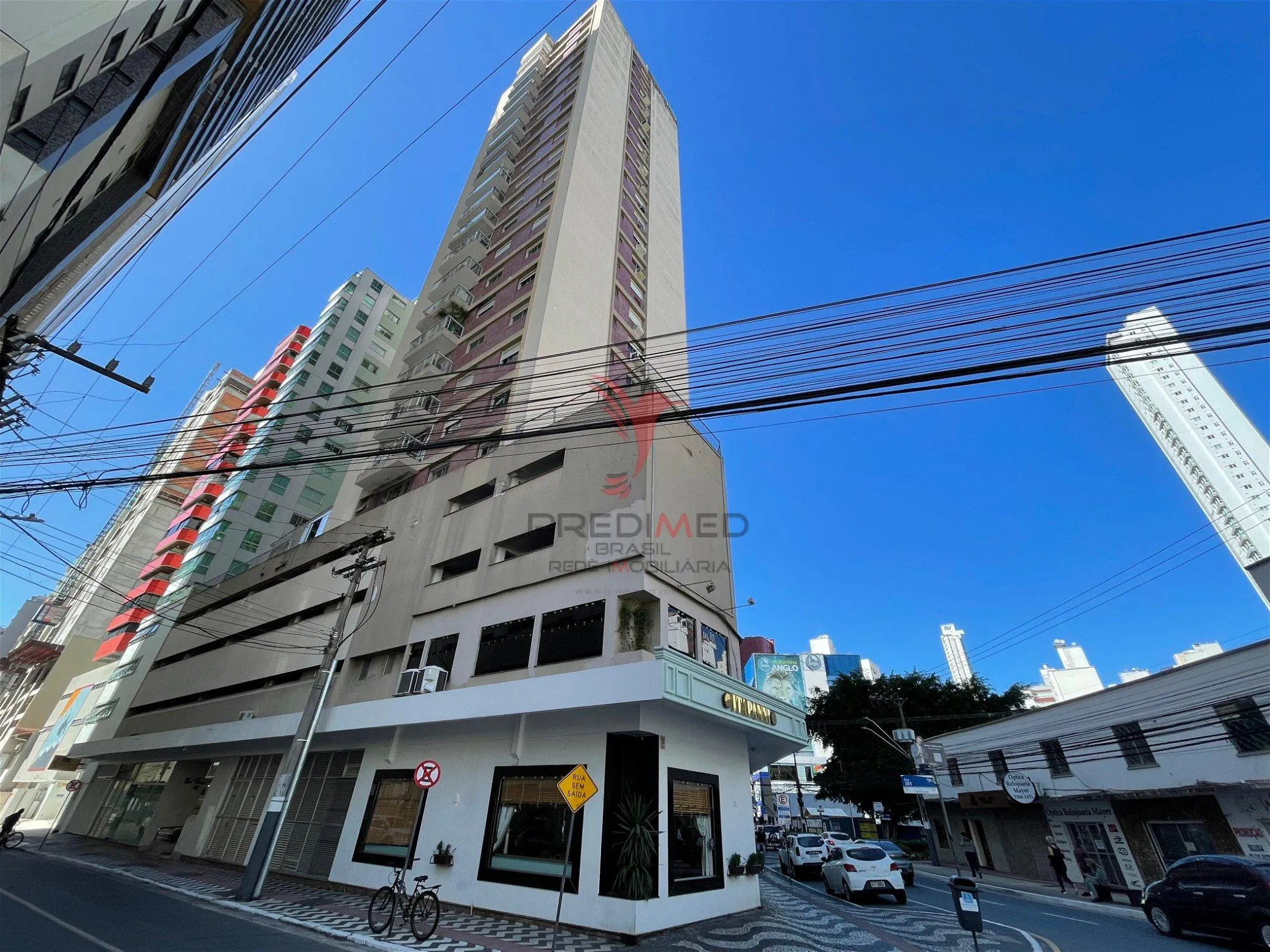 Imagem Apartamento localizado no CENTRO de Balneário Camboriú, a 350m do MAR!!