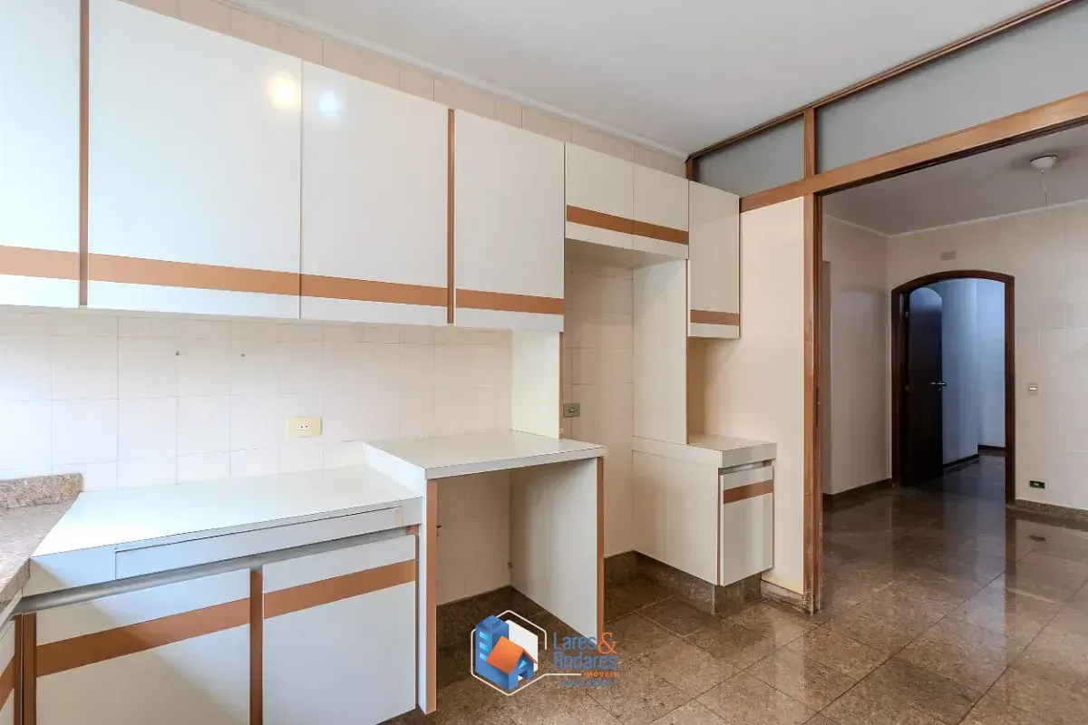 Imagem Apartamento para venda em Campo Belo com 5 quartos, sendo 2 suítes, 210m²