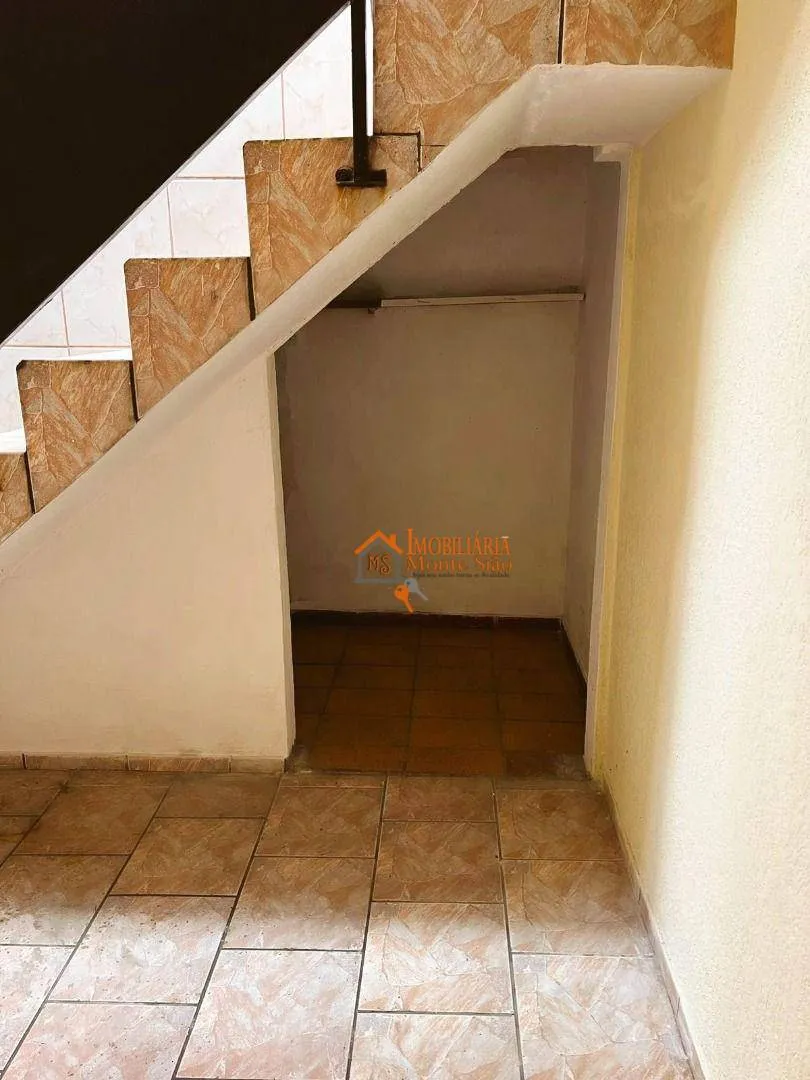 Imagem Sobrado com 3 dormitórios à venda, 298 m² por R$ 599.900,00 - Jardim Adriana - Guarulhos/SP
