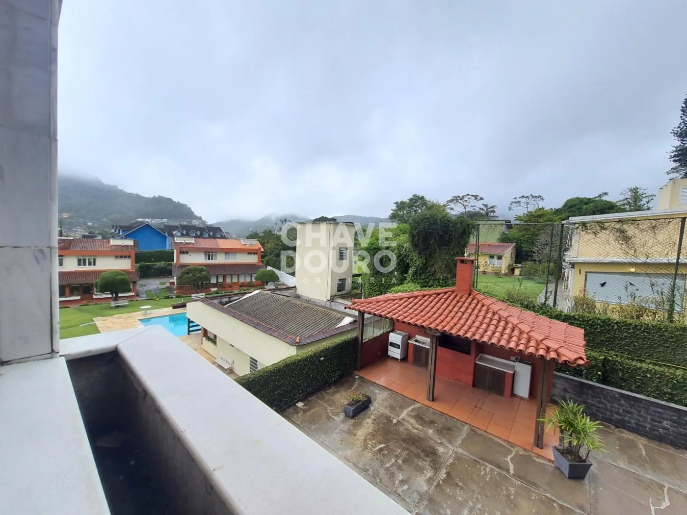 Imagem Apartamento de 3 quartos e varanda perto da Feirinha do Alto!