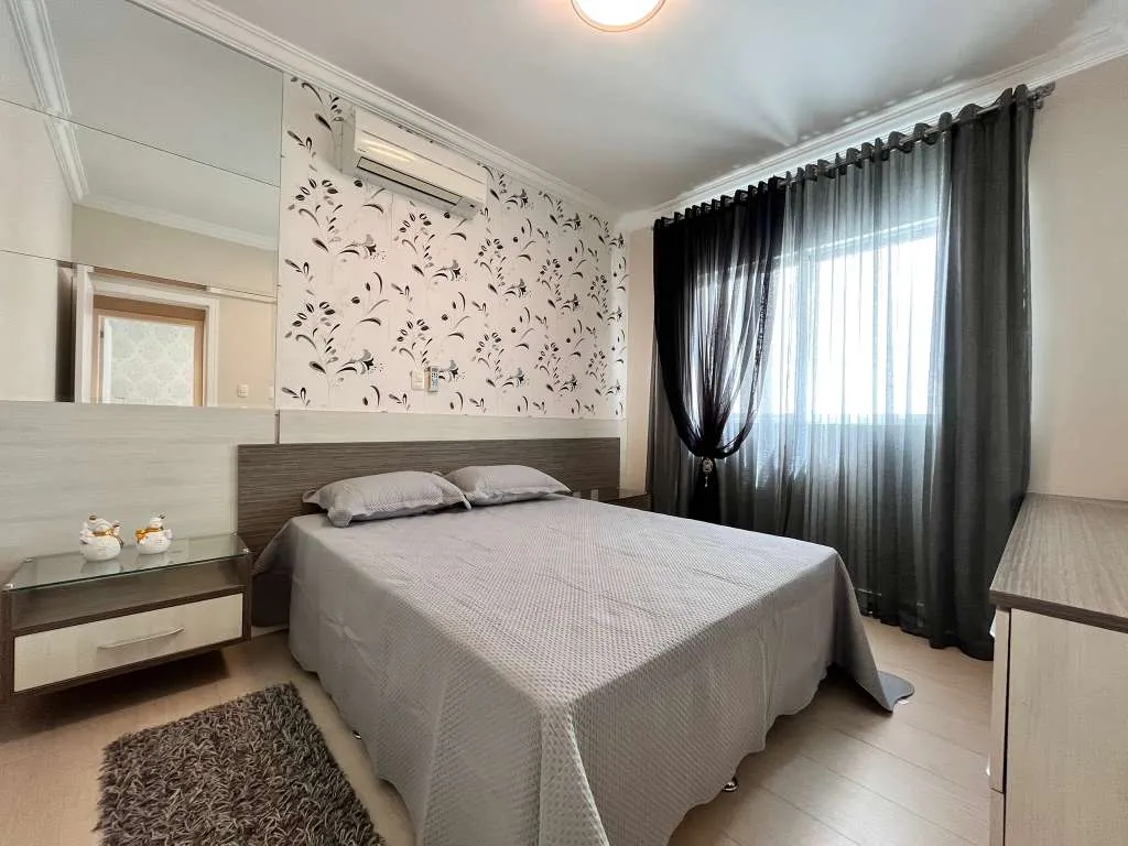 Imagem Apartamento à venda com 194m2 por R$ 2.950.000,00