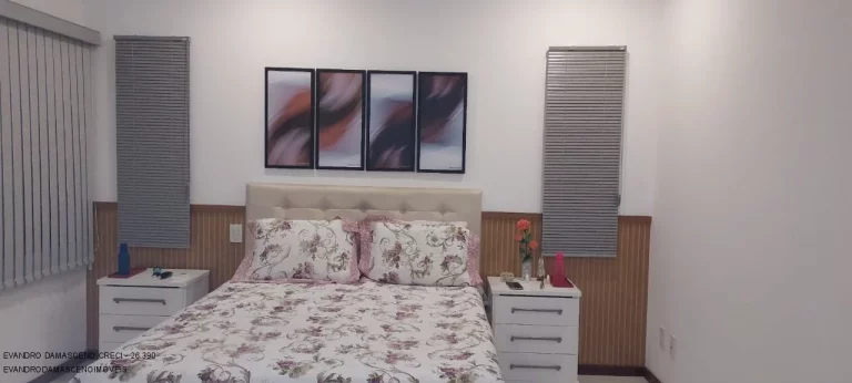 Imagem Casa de luxo em condomínio à venda em Camaçari-BA, Vila de Abrantes: 4 quartos, 4 suítes, 2 salas, 2 banheiros, 3 vagas, 290m².