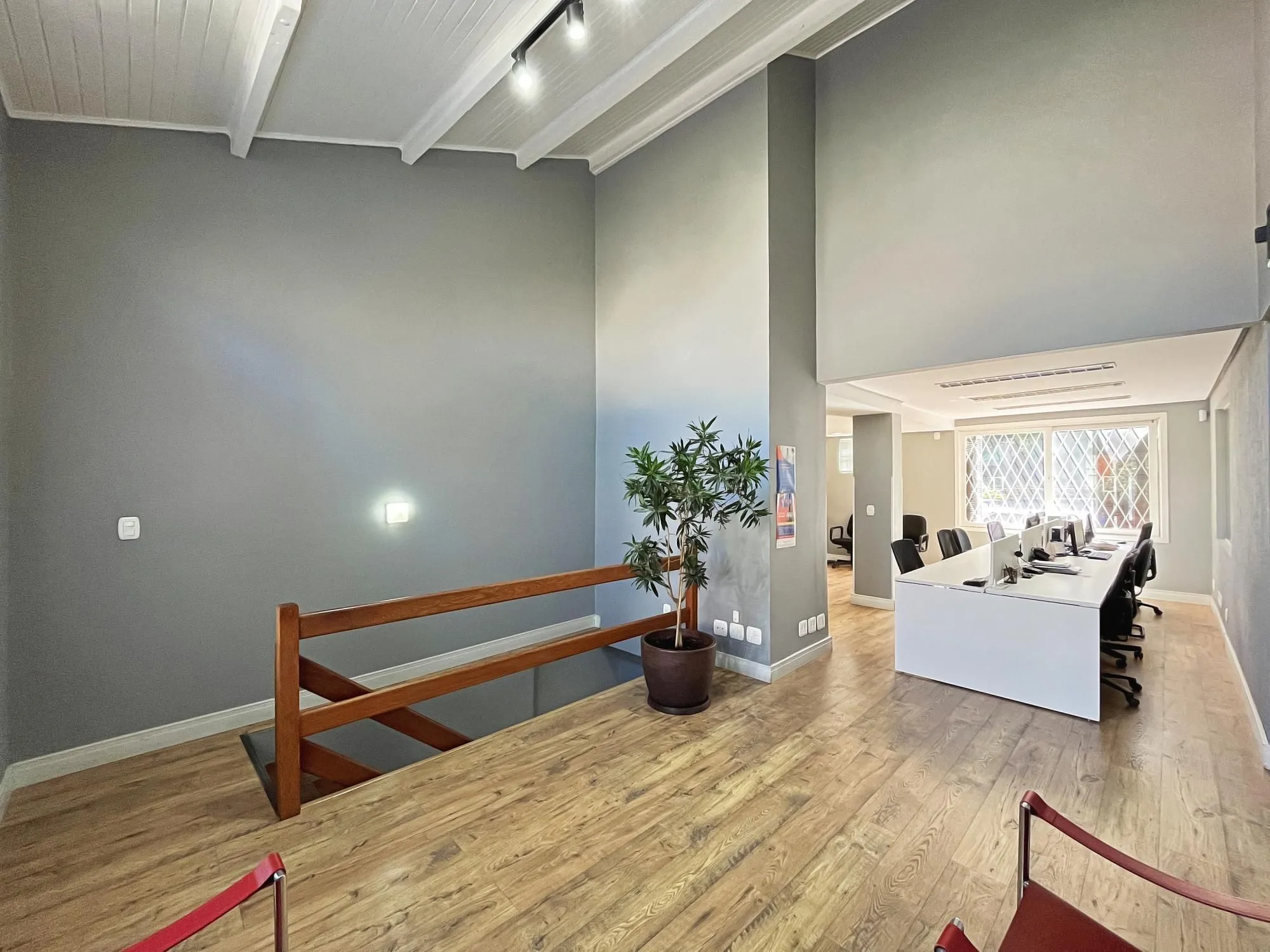 Imagem Excelente Casa comercial para comprar com 250m² na Avenida Palmeira