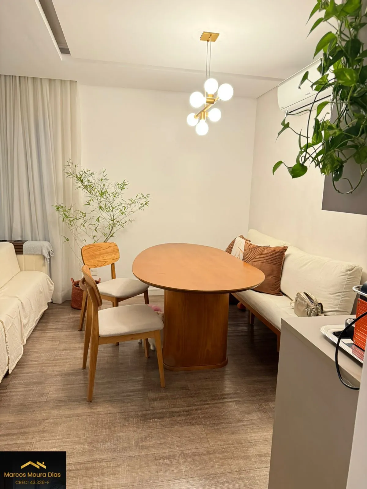 Imagem Apartamento com 4 dormitórios (1 suíte) , 2 Vagas de garagem, Edifício com Portaria 24 hs e Lazer