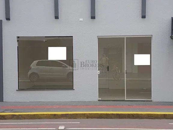 Imagem Sala comercial no Centro de Balneário Camboriú.
