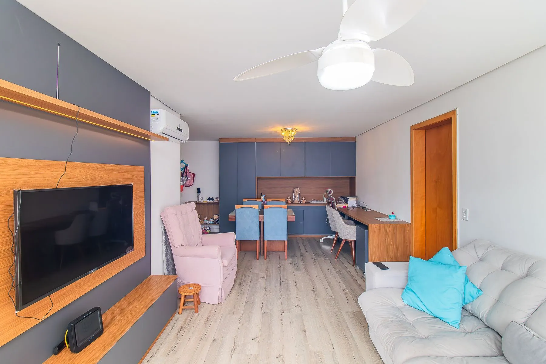Imagem APARTAMENTO 2 DORMITÓRIOS 1 SUITE 2 VAGAS
