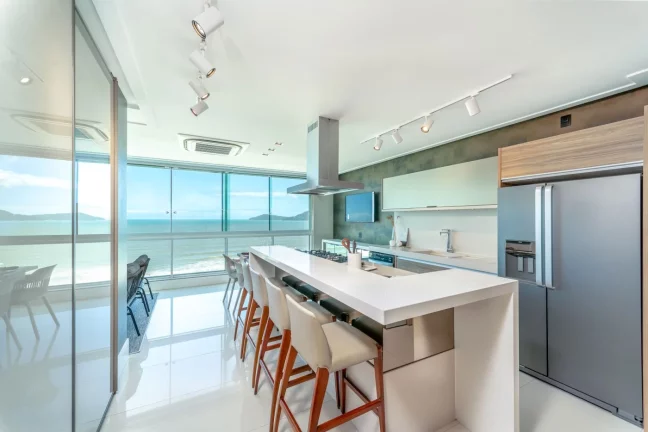 Imagem Apartamento Frente Mar para Venda em Balneário Camboriú, CENTRO, 4 dormitórios, 4 suítes, 5 banheiros, 4 vagas
