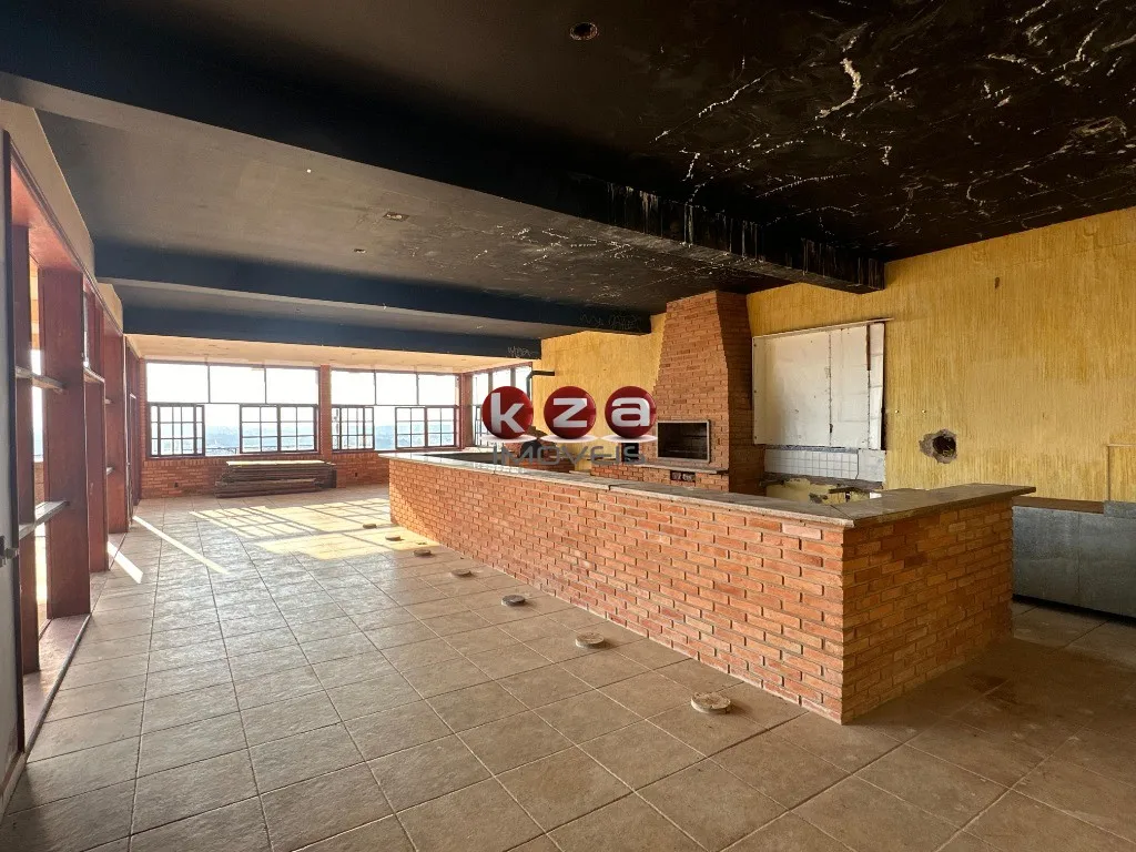 Imagem Espetacular Mansão à Venda em Vinhedo-SP: 14 Quartos, 10 Suítes, 9 Salas, 12 Banheiros, 20 Vagas de Garagem, 2.100m² de Área.