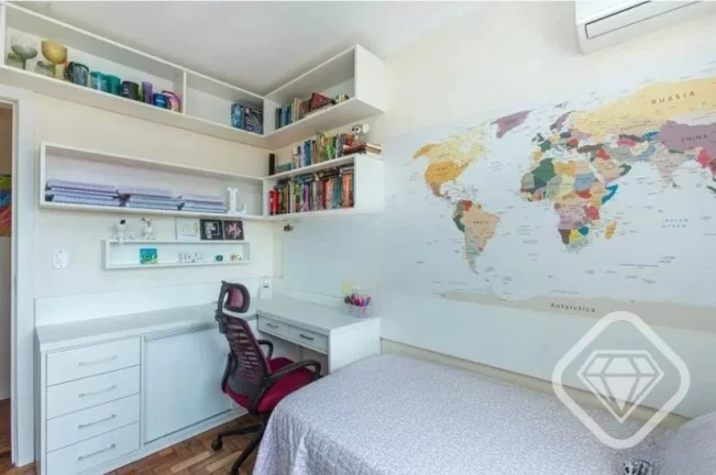 Imagem Um apartamento com o melhor do sol da manhã e muito conforto!

São 3 dormitórios, living para 2 a...