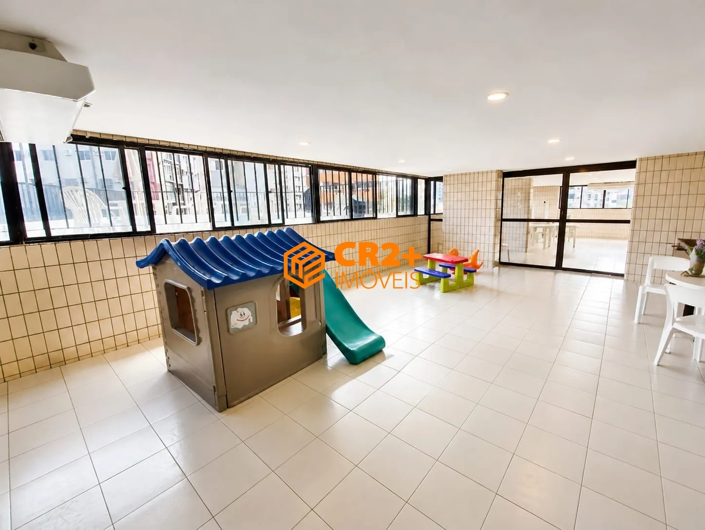 Imagem VENDO APARTAMENTO DE LUXO EM BOA VIAGEM 145m² DE ÁREA PRIVATIVA