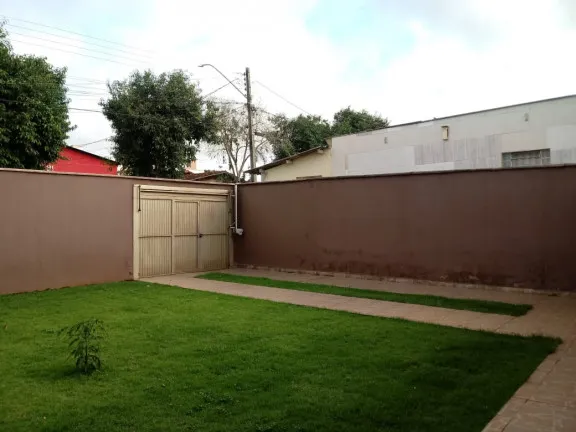 Imagem Casa com 3 Quartos à Venda, 210 m² em Parque Flamboyant - Goiânia
