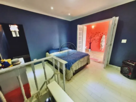 Imagem Sobrado Espaçoso 3 Quartos no Tupiry, Praia Grande - R$300 mil