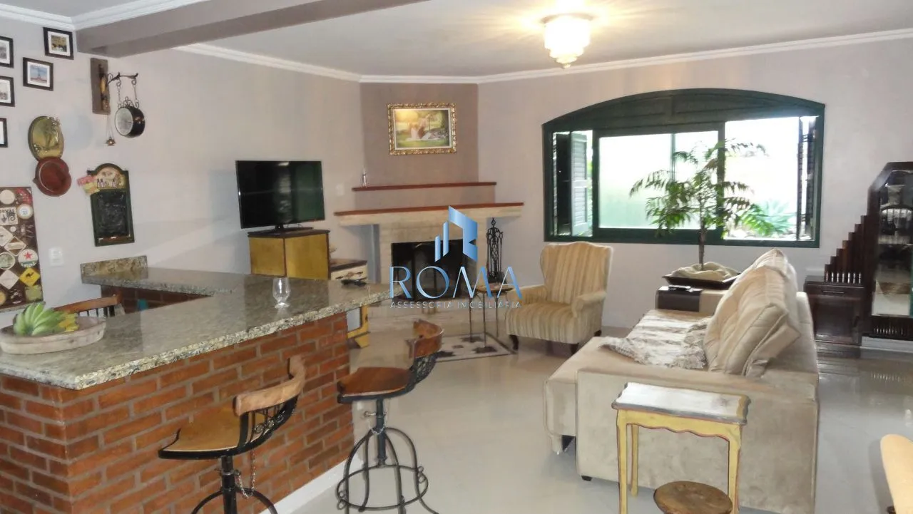 Imagem Casa 5 dormitórios à venda Diácono João Luiz Pozzobon Santa Maria/RS