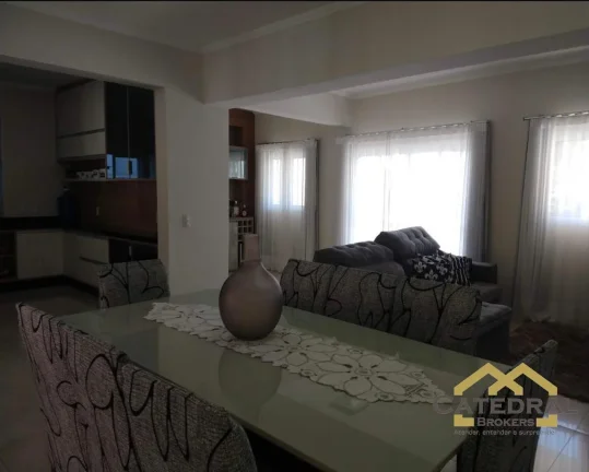 Imagem Casa de alto padrão à venda com 3 quartos (1 suíte) Laguna - Várzea Paulista/SP