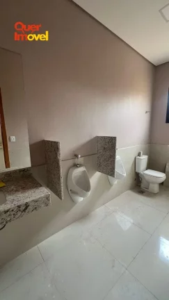 Imagem Salão Comercial de Alto Padrão para Locação no Jardim Botânico, Ribeirão Preto-SP: 2 Salas, 4 Banheiros, 3 Vagas e 300m².