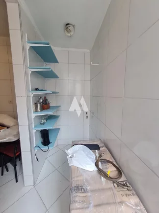 Imagem Apartamento 02 dormitórios -vaga demarcada - Quadra da Praia do Boqueirão/Santos