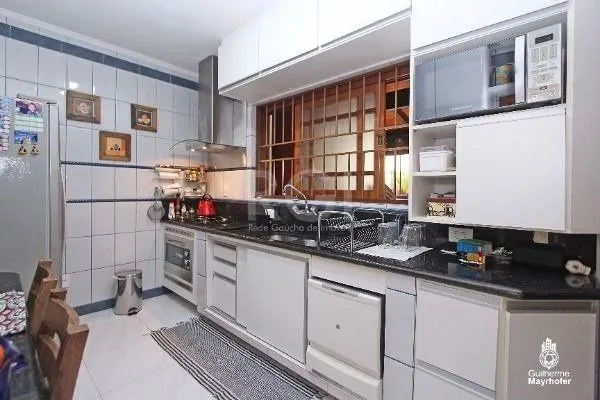 Imagem Excelente casa de 189m² com 3 dormitórios.