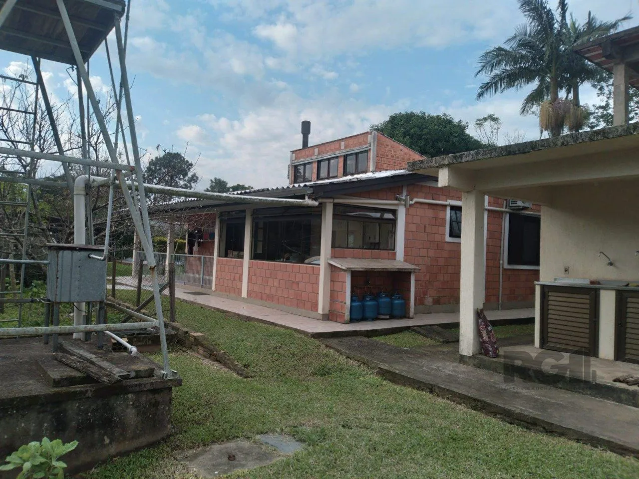Imagem Sitio 4 dormsw, 1 suíte, vaga de garagem Bairro Sítio Ipiranga