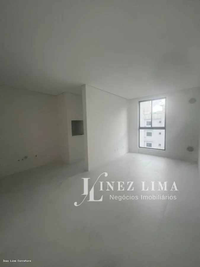 Imagem Apartamento para Venda, pereque, 3 dormitórios, 3 suítes, 4 banheiros, 2 vagas