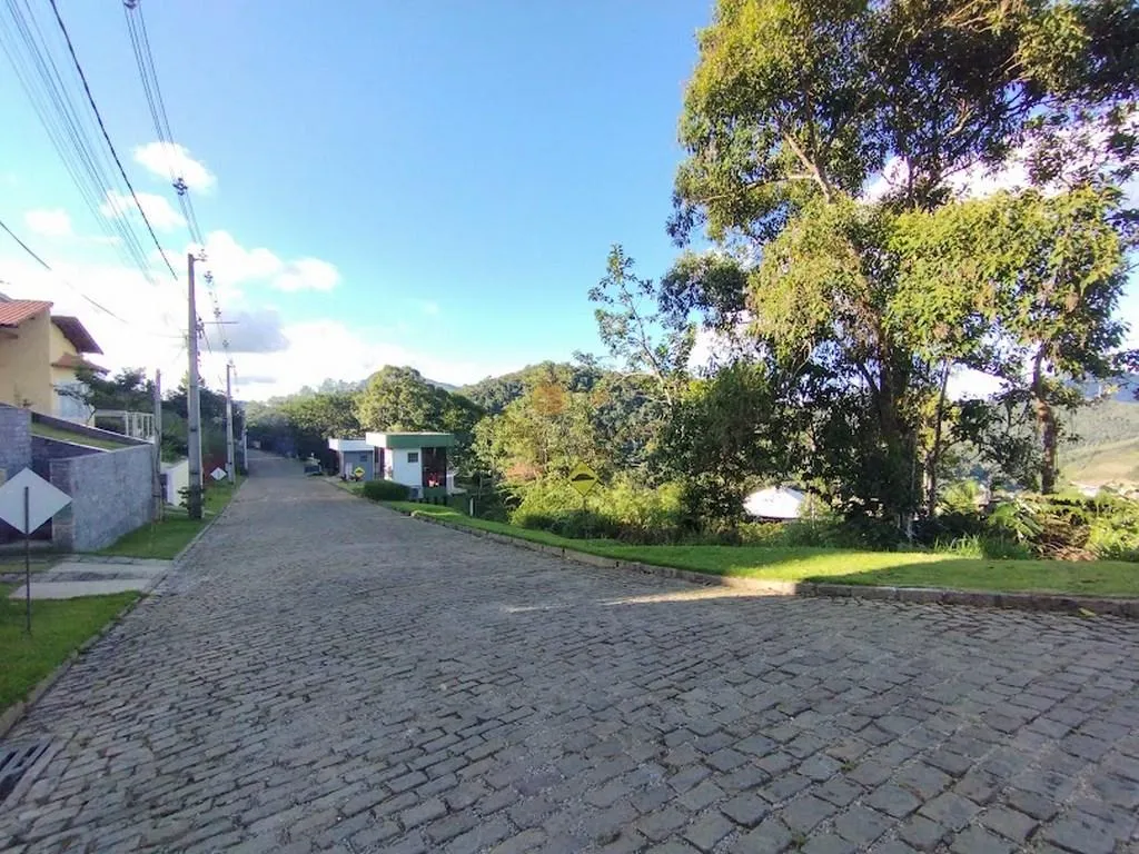 Imagem Terreno em Condomínio para Venda em Teresópolis / RJ no bairro Albuquerque