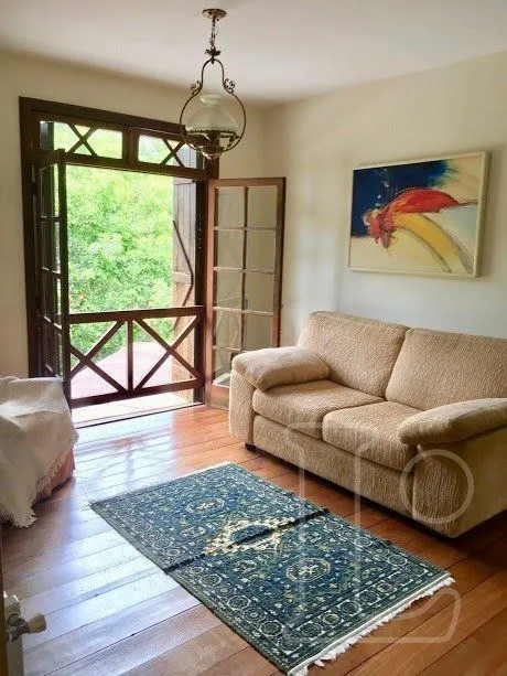 Imagem Casa para Venda - 570m², 3 dormitórios, sendo 1 suites, 2 vagas - Hípica