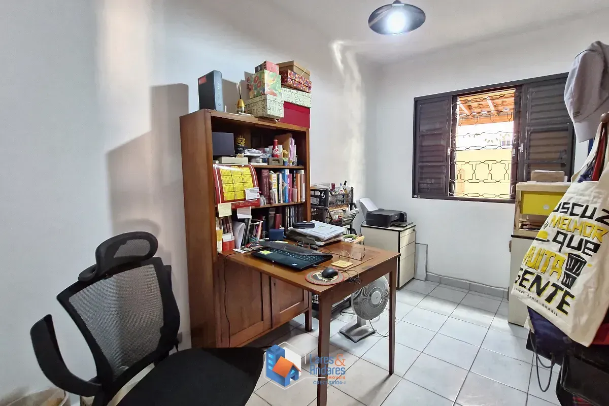 Imagem Sobrado para venda em Parada Inglesa com 6 quartos, sendo 2 suítes, 150m²