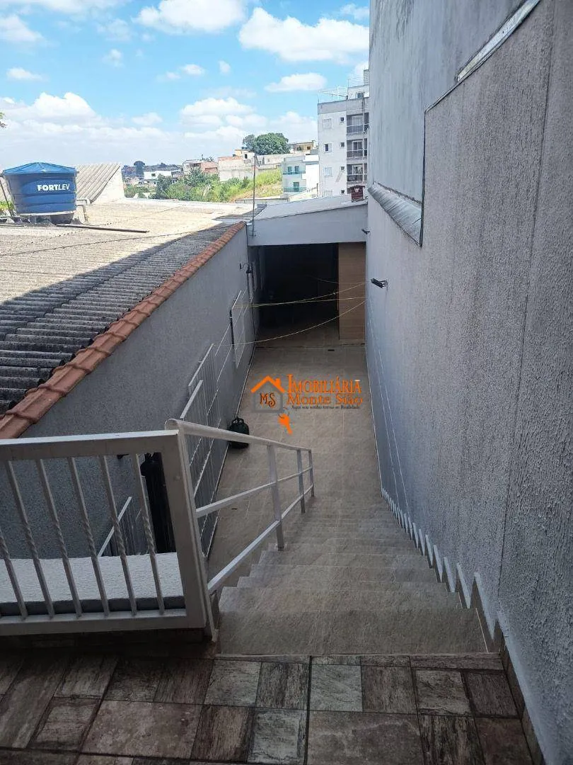 Imagem Sobrado com 2 dormitórios à venda, 204 m² por R$ 750.000,00 - Bonsucesso - Guarulhos/SP