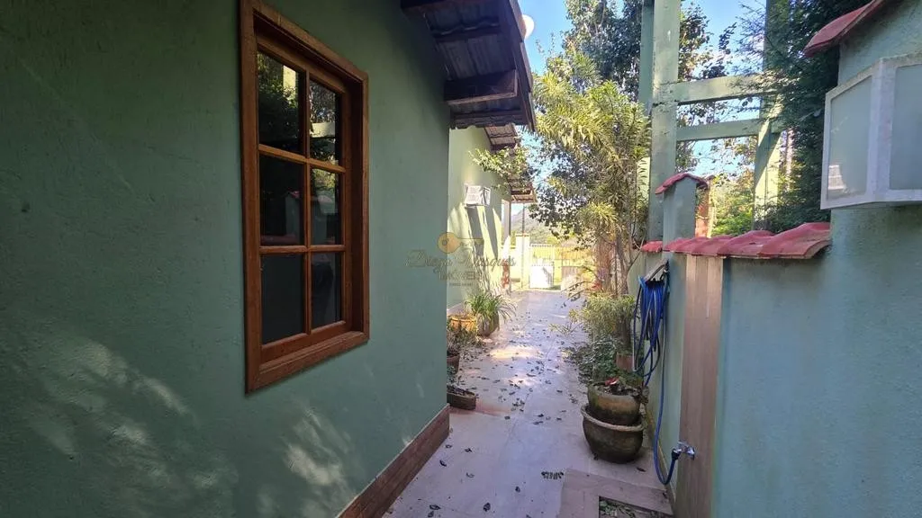 Imagem Casa em Condomínio para Venda em Teresópolis / RJ no bairro Vargem Grande