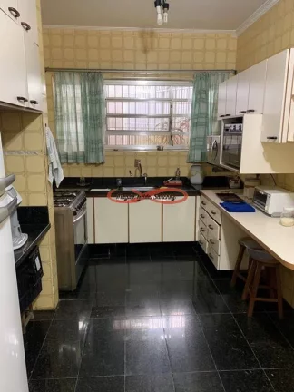 Imagem Casa térrea à venda na Vila Talarico.