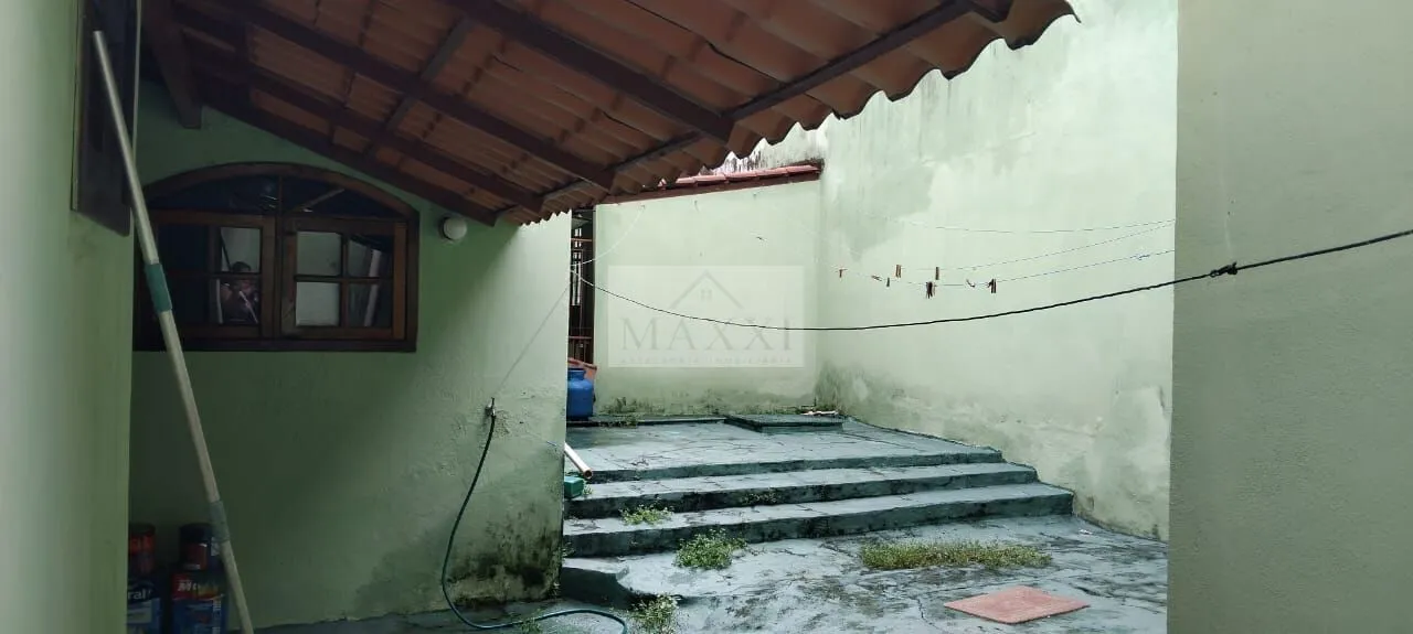 Imagem Linda Casa à Venda em Jardim Iguaçu - Nova Iguaçu | Espaço, Conforto e Tranquilidade para sua Família