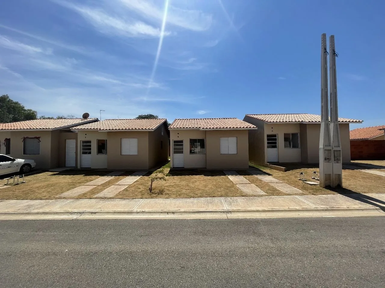 Imagem Otimas casas sendo vendidas no residencial ouro verde