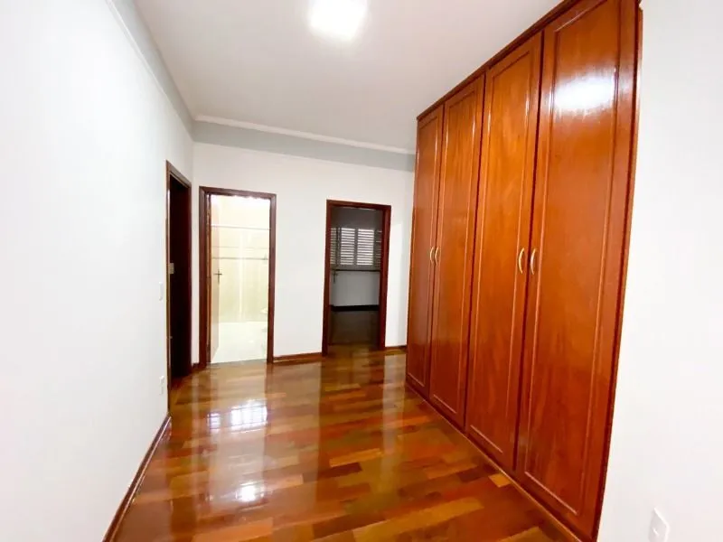 Imagem Casa à venda em Franca, São José, com 4 quartos, 260m2