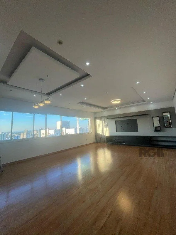 Imagem Excelente apartamento com 3 dormitórios, 2 vagas de garagem próximo ao Iguatemi