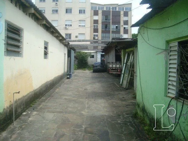Imagem Terreno para Venda - 0m², 0 dormitórios, Partenon