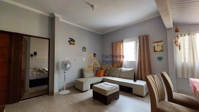 Imagem Casa com ponto comercial e salão de festas à venda - Margem Esquerda - Cachoeira Paulista/SP