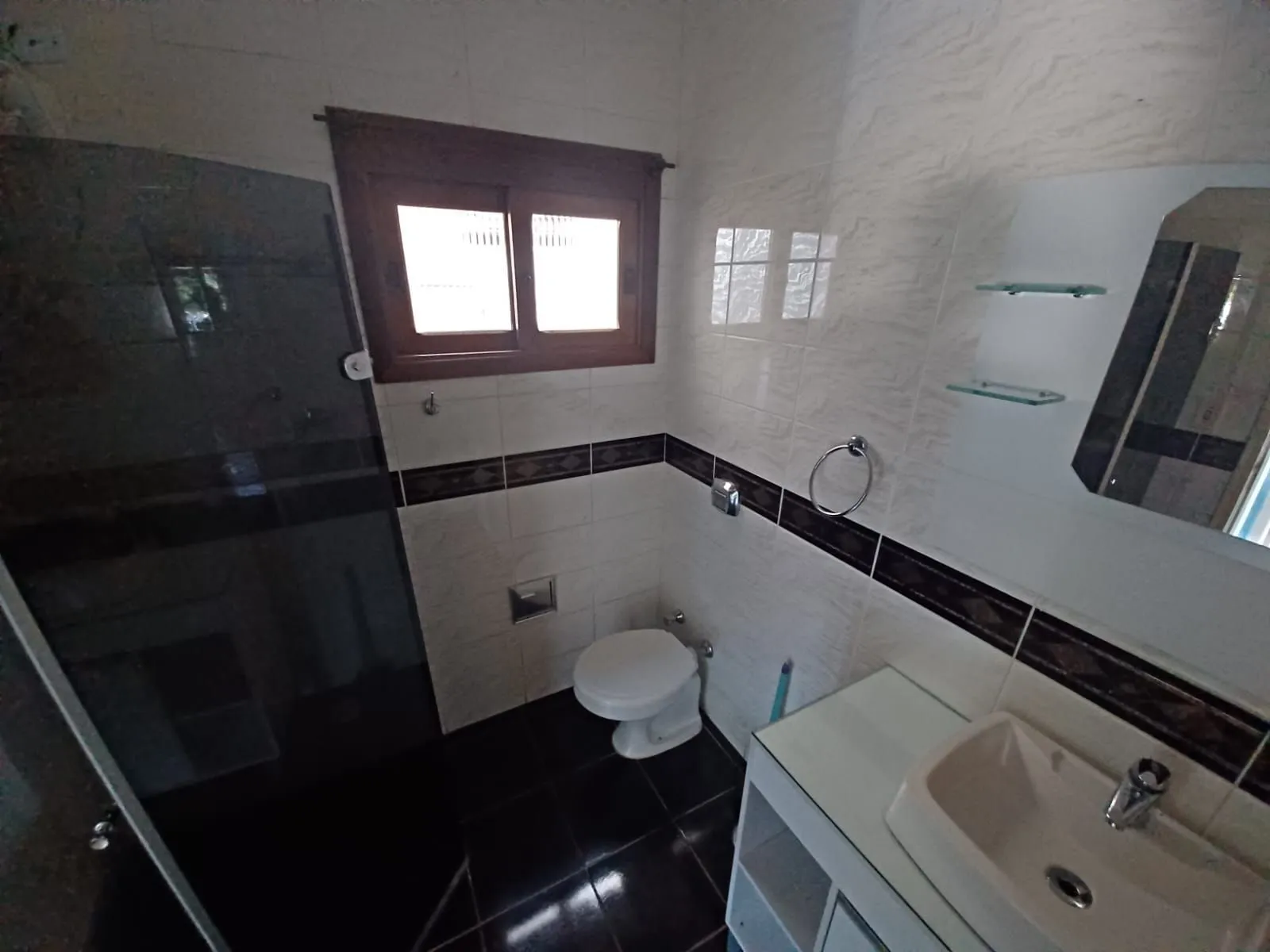 Imagem Cobertura de 2 quartos, 2 banheiros e 1 vaga de garagem no bairro Menino Deus